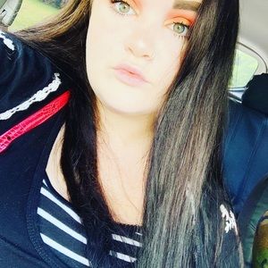 Meet your Posher, Mikaela